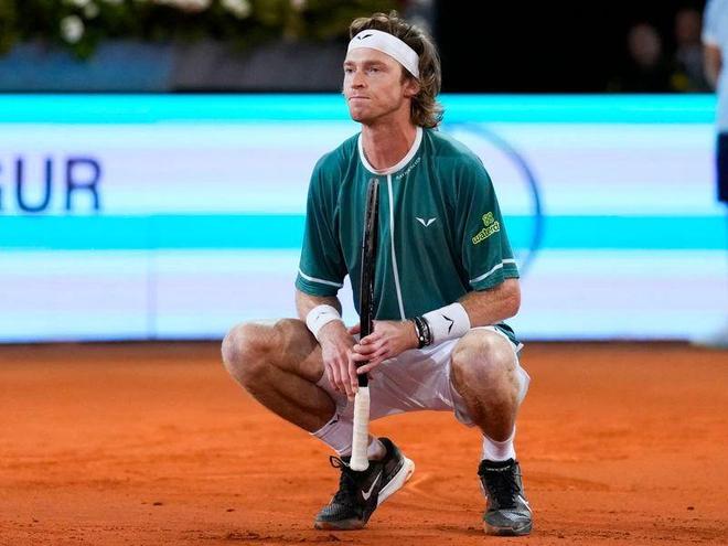 是在等待最 是在等待最